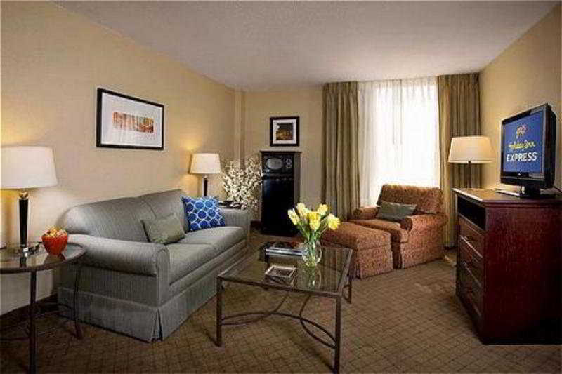 Holiday Inn Express Nashville-Downtown Conference Center, An Ihg Hotel Room photo